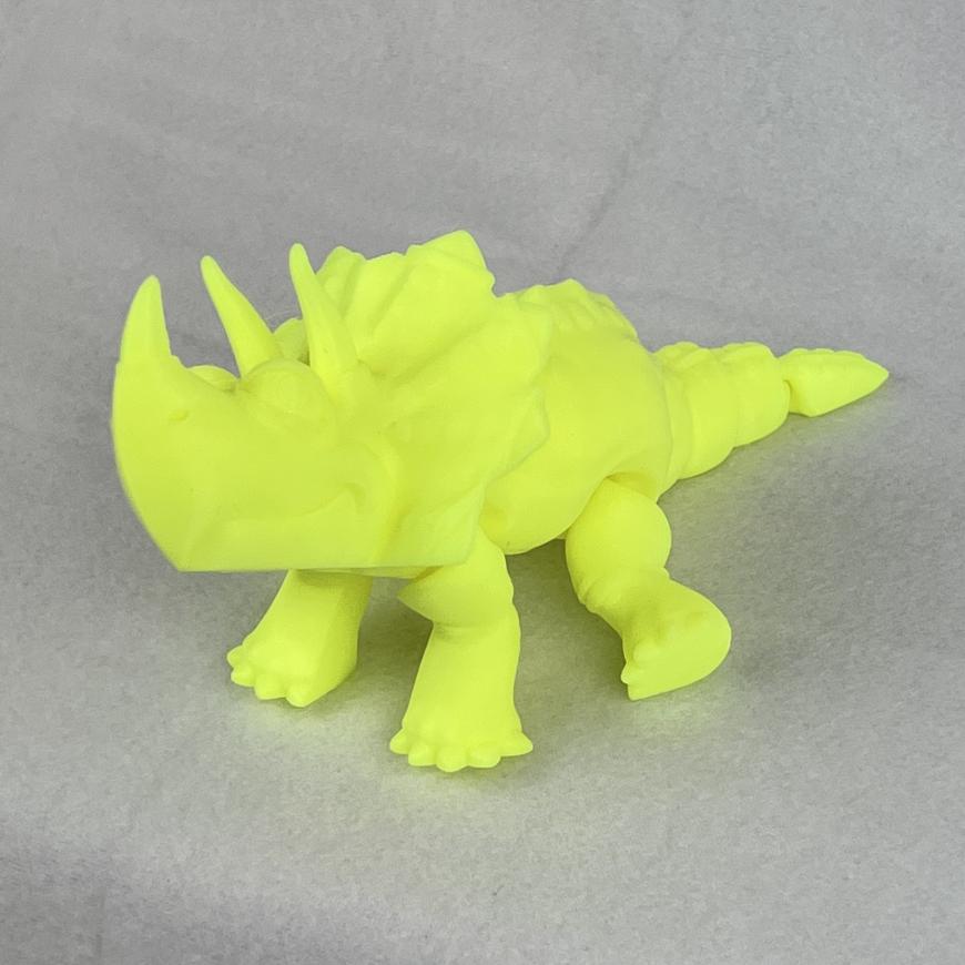 Articulated Triceratops Toy | Durable PLA+ Material | Bobble Head, Wiggling Tail, and Moving Legs | Chibi Style | Vibrant Colors